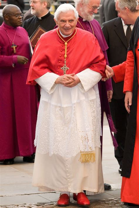 pope benedict xvi shoes.